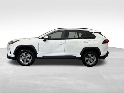 Used 2024 Toyota RAV4 XLE image 2