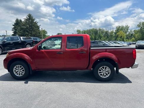Used 2017 Nissan Frontier SV w/ SV Value Truck Package AWD/4WD image 8