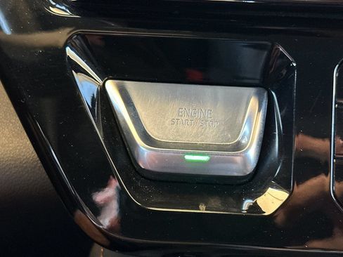 Certified 2025 GMC Sierra 2500 AT4 AWD/4WD image 23