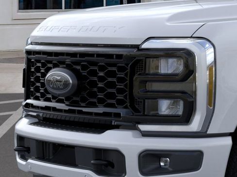 New 2026 Ford F250 Lariat w/ Black Appearance Package image 17