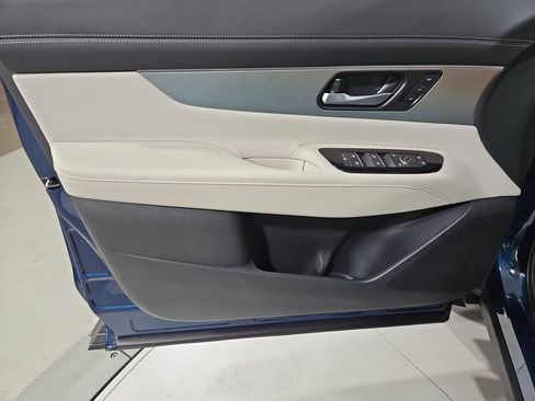 New 2025 Nissan Murano SL image 10