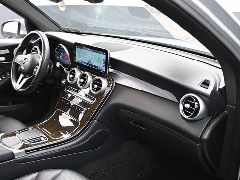 Used 2020 Mercedes-Benz GLC 350e GLC 350e image 39
