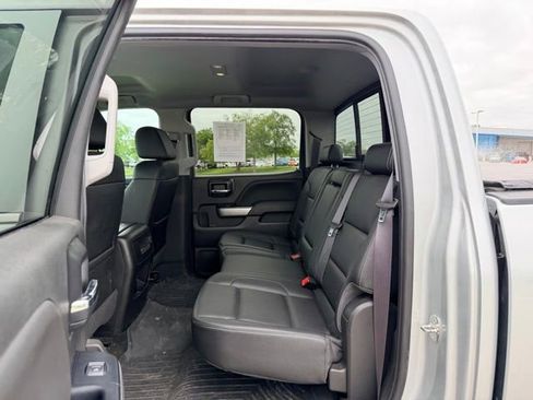Used 2017 Chevrolet Silverado 1500 LTZ Z71 w/ LTZ Plus Package AWD/4WD image 8