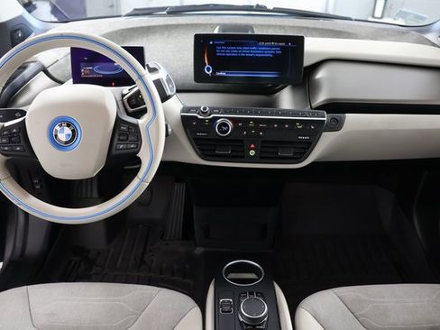Used 2017 BMW i3 image 2