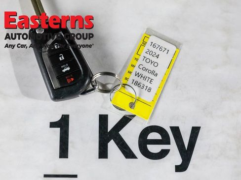 Used 2024 Toyota Corolla LE FWD image 24