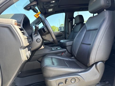 Used 2022 Chevrolet Tahoe High Country w/ Premium Package AWD/4WD image 16