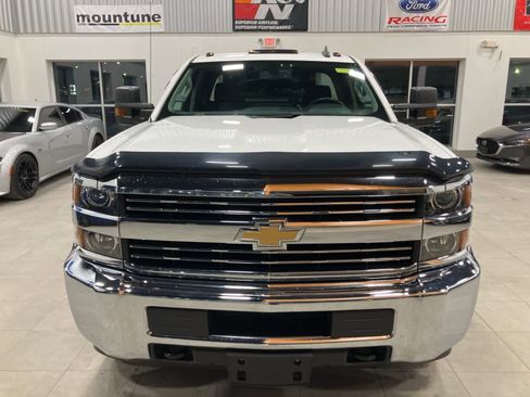 Used 2017 Chevrolet Silverado 2500 W/T w/ WT Convenience Package image 2