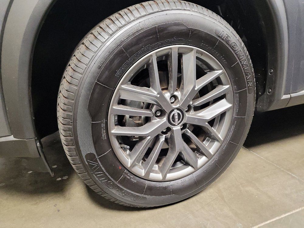 Used 2023 Nissan Rogue S FWD image 31