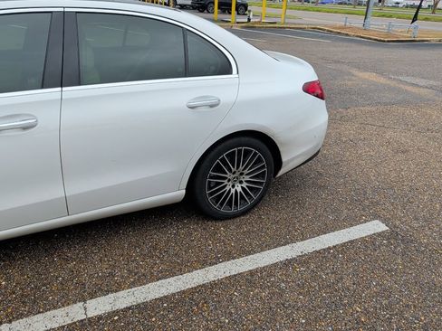 Used 2024 Mercedes-Benz C 300 Sedan image 5