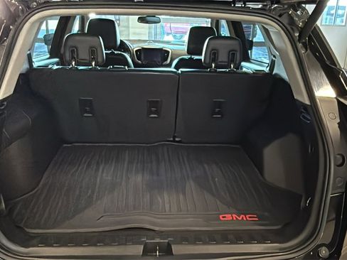 Used 2018 GMC Terrain SLT w/ Preferred Package image 18