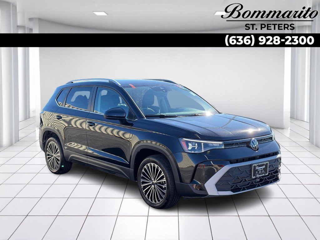 Used 2026 Volkswagen Taos SE FWD image 1