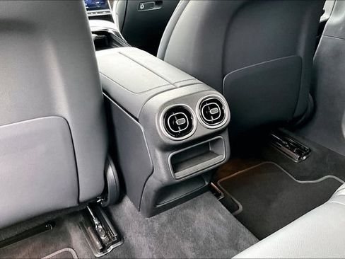 Certified 2026 Mercedes-Benz GLC 300 4MATIC image 13