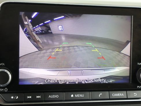 Used 2025 Nissan Rogue SV w/ SV Premium Package image 27