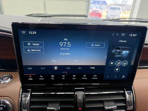 Used 2023 Lincoln Navigator L Reserve w/ Equipment Group 201A image 18