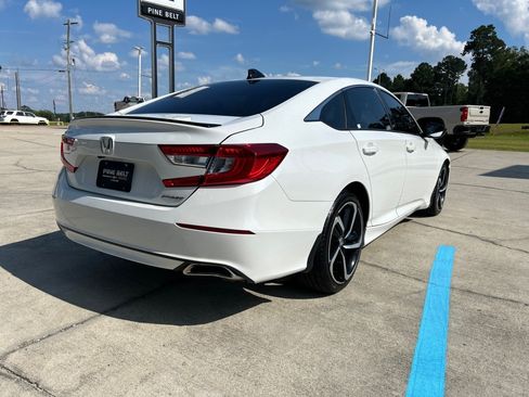 Used 2022 Honda Accord Sport image 3
