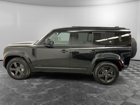 Used 2021 Land Rover Defender 110 X-Dynamic HSE AWD/4WD image 2