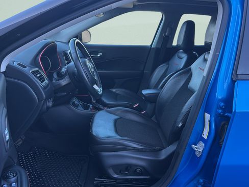 Used 2018 Jeep Compass Trailhawk w/ Safe & Security Group image 22