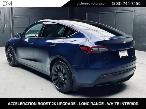 Used 2022 Tesla Model Y Long Range AWD/4WD image 5