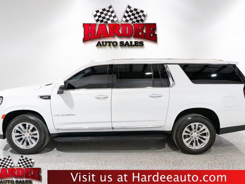 Used 2022 GMC Yukon XL SLT w/ SLT Premium Package RWD image 1