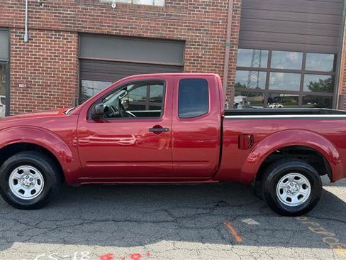 Used 2015 Nissan Frontier S RWD image 5