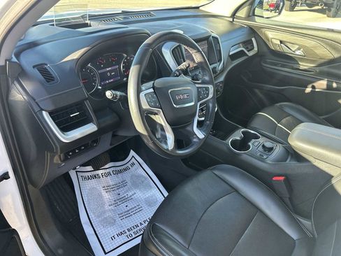 Used 2022 GMC Terrain SLT w/ Tech Package image 10