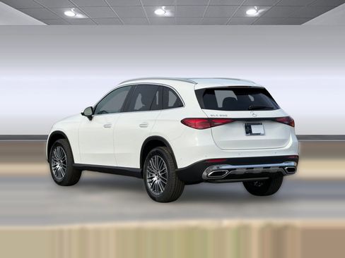 New 2026 Mercedes-Benz GLC 300 image 3