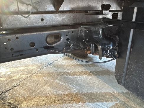 Used 2015 Ford F350 XL w/ Power Equipment Group image 39