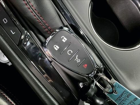 Used 2022 Chevrolet Equinox RS w/ RS Leather Package FWD image 12
