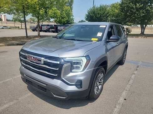Used 2025 GMC Terrain Elevation AWD/4WD image 2