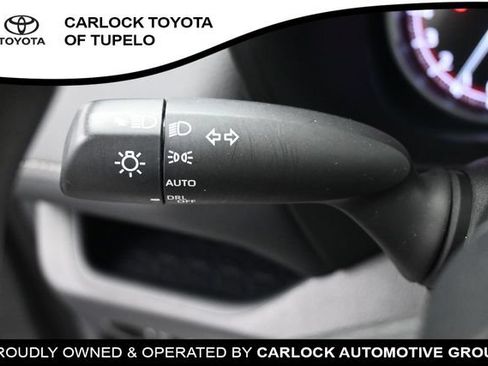 Used 2025 Toyota RAV4 XLE FWD image 24