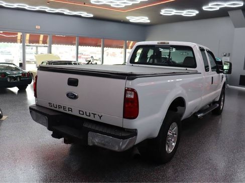 Used 2008 Ford F250 FX4 AWD/4WD image 4