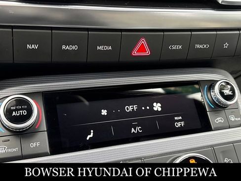 Used 2023 Hyundai Palisade Calligraphy image 19