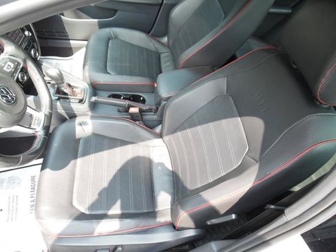 Used 2015 Volkswagen Jetta GLI SE FWD image 11