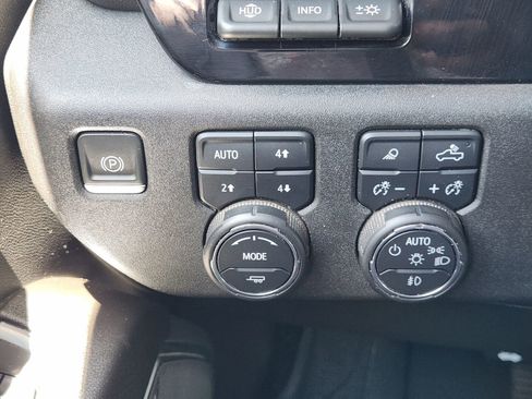 Used 2024 Chevrolet Silverado 2500 High Country w/ High Country Premium Package AWD/4WD image 26