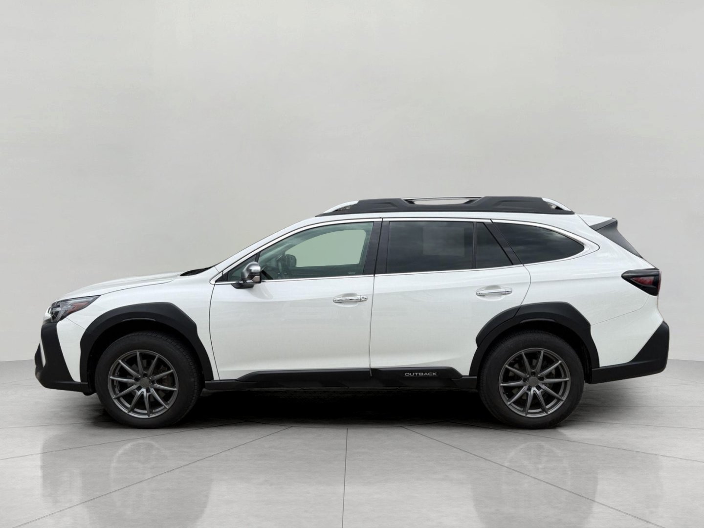 Used 2023 Subaru Outback Touring AWD/4WD image 8