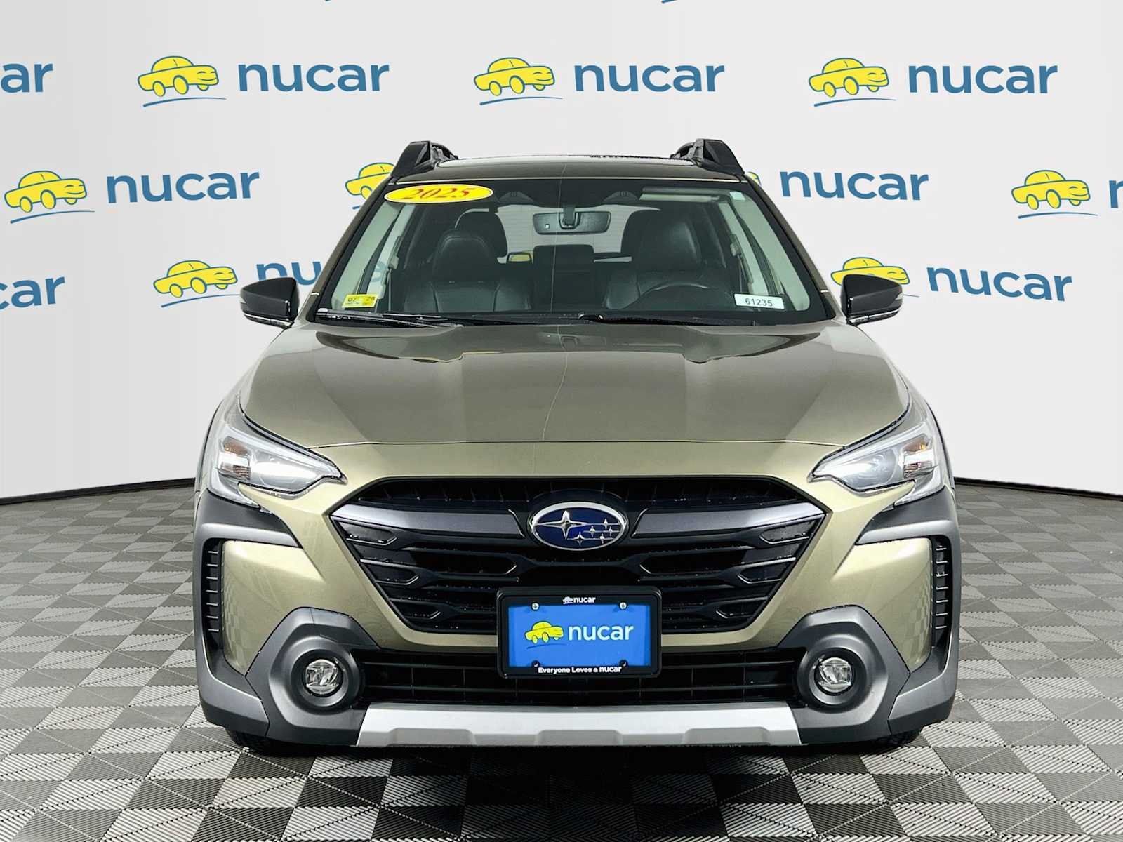Used 2025 Subaru Outback Limited AWD/4WD image 2