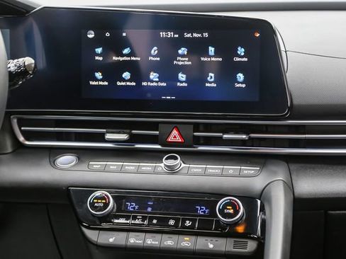 Certified 2024 Hyundai Elantra SEL w/ Convenience Package image 14