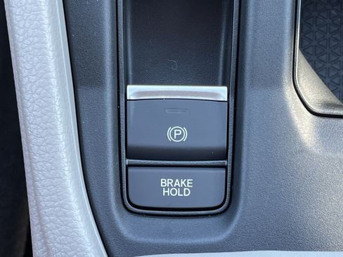 New 2025 Honda Accord SE image 9