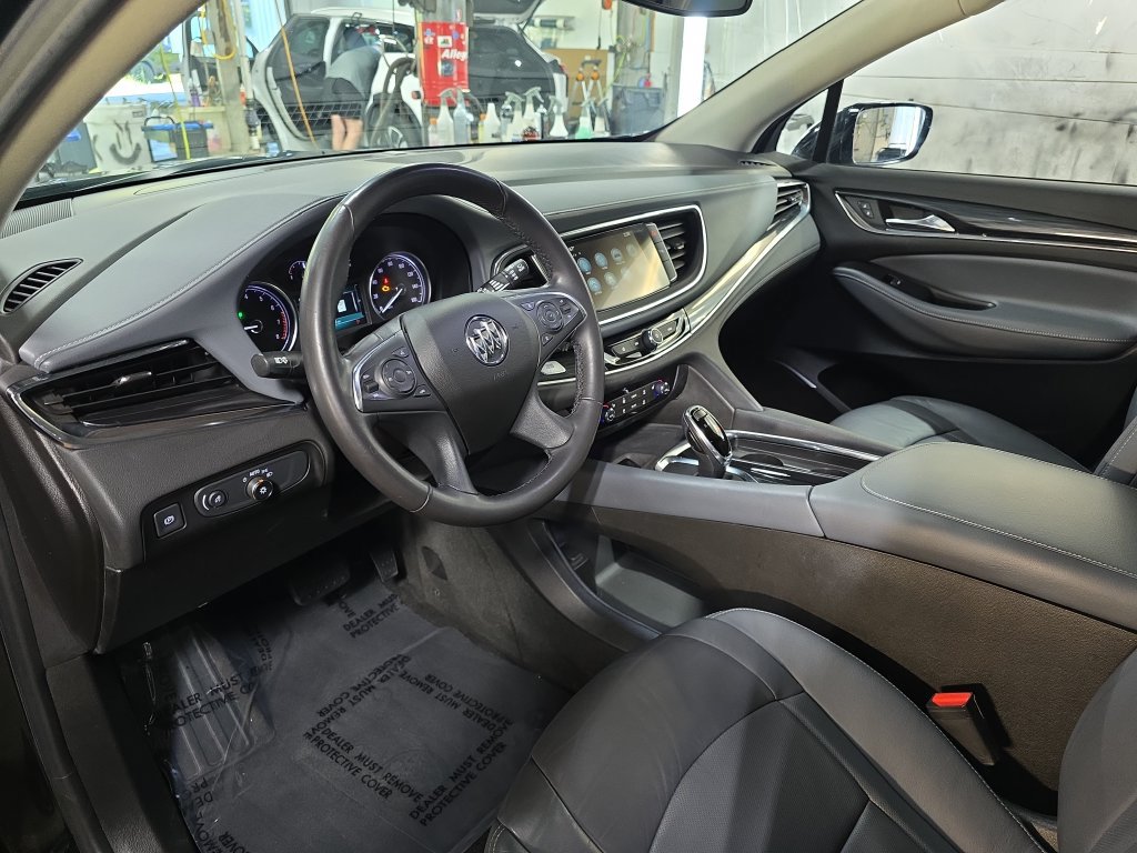 Used 2018 Buick Enclave Essence w/ Trailering Package FWD image 18