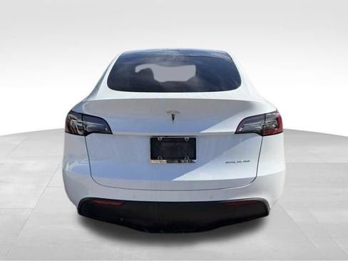 Used 2020 Tesla Model Y Long Range AWD/4WD image 9