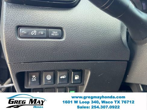 Used 2018 Nissan Rogue SL FWD image 26