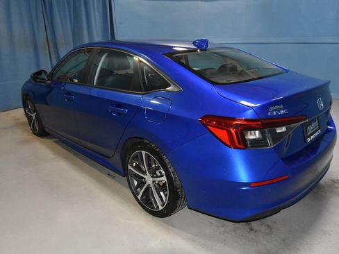 Used 2023 Honda Civic Touring image 31
