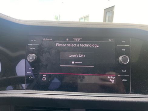 Used 2023 Volkswagen Jetta SEL image 10