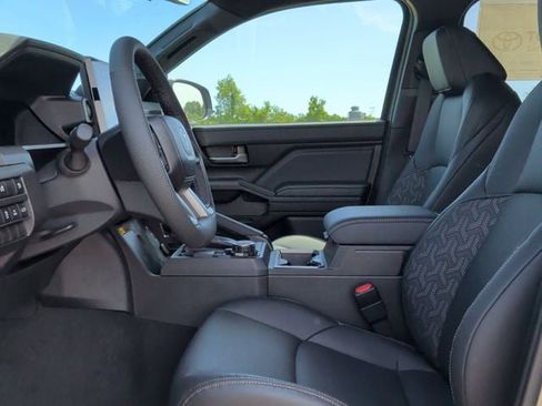 New 2026 Toyota Tacoma Limited AWD/4WD image 14
