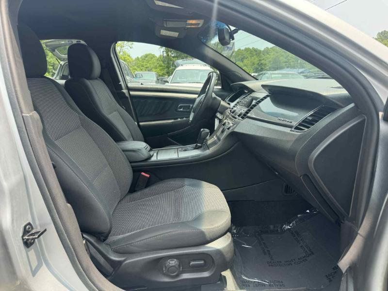 Used 2016 Ford Taurus SEL FWD image 14