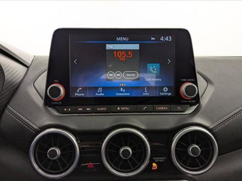 Used 2025 Nissan Sentra SV image 29