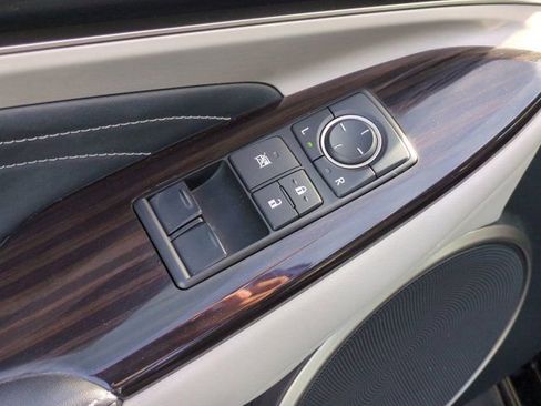 Used 2015 Lexus RC 350 image 16