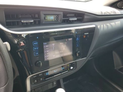 Used 2017 Toyota Corolla LE FWD image 21