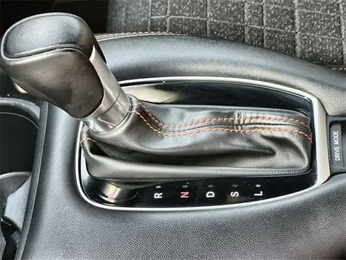 Certified 2025 Honda HR-V Sport image 16