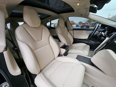 Used 2018 Tesla Model S 100D image 50